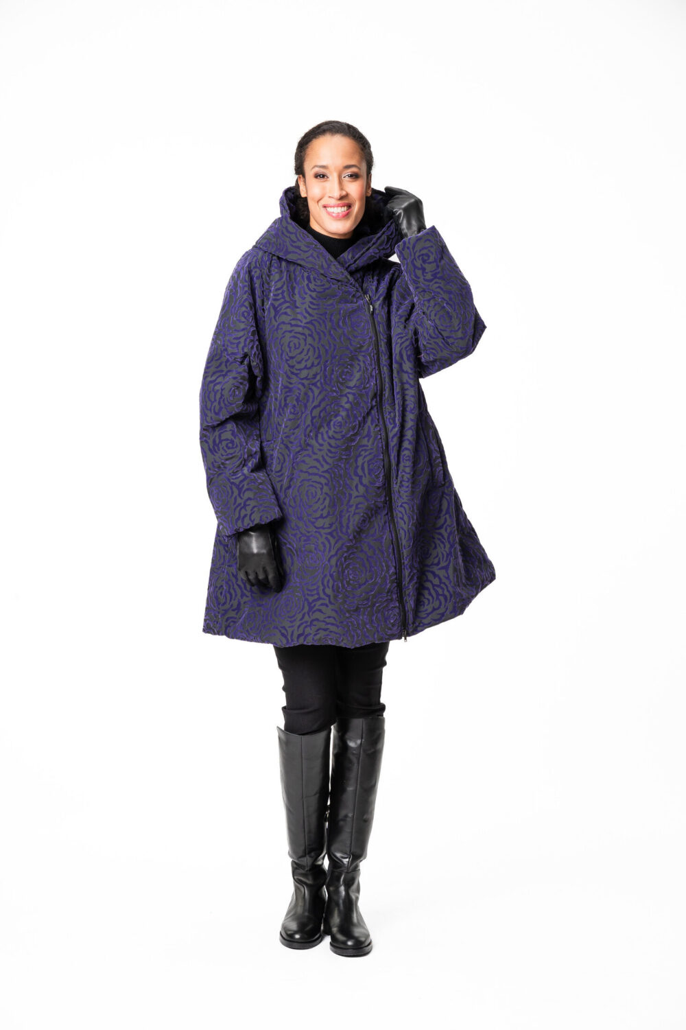Aino Marta talvitakki, violetti ruusukuviointi - Image 3