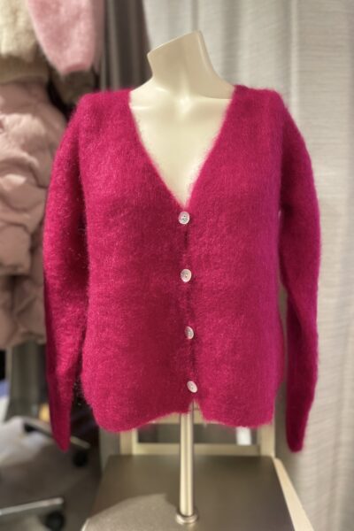 Mohair neuletakki napeilla, kirsikanpunainen