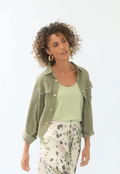 Yest Ida lyhyt kauluspaita/jakku, oliivi