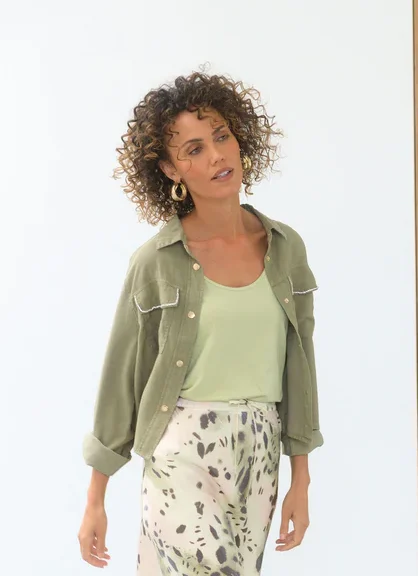 Yest Ida lyhyt kauluspaita/jakku, oliivi