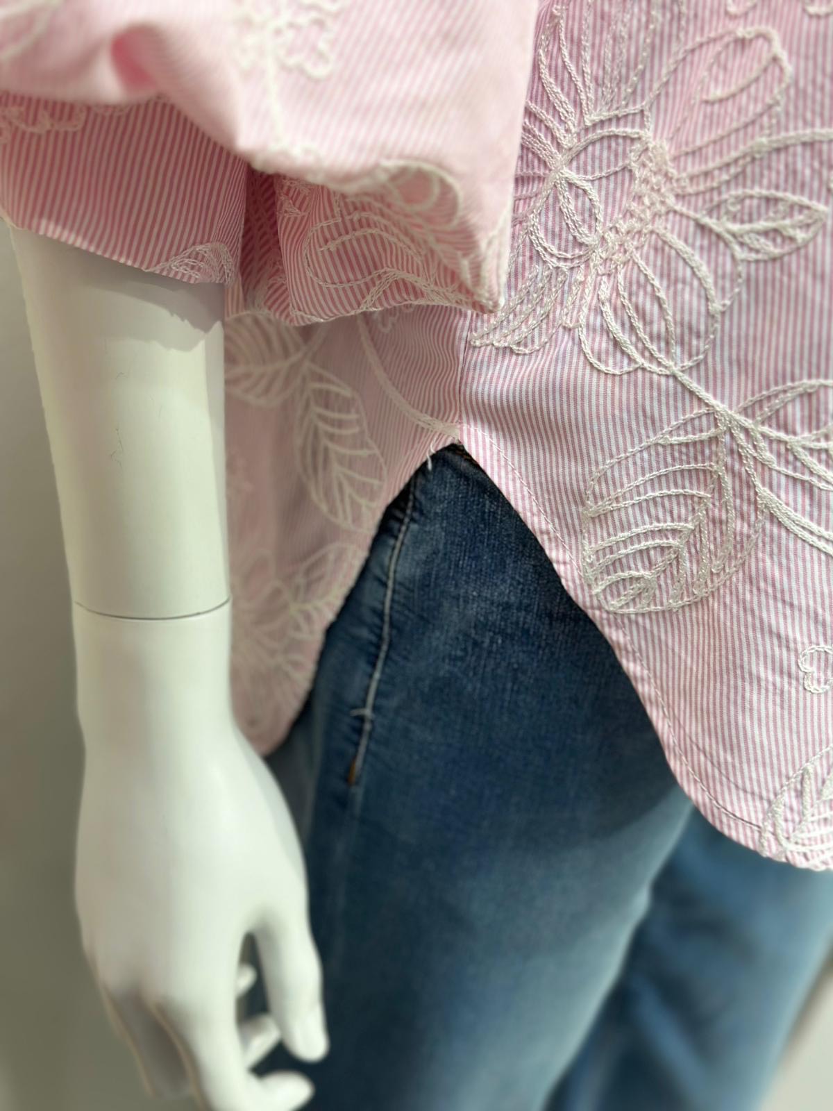 Pusero puhvihihalla, vaaleanpunainen - Image 4