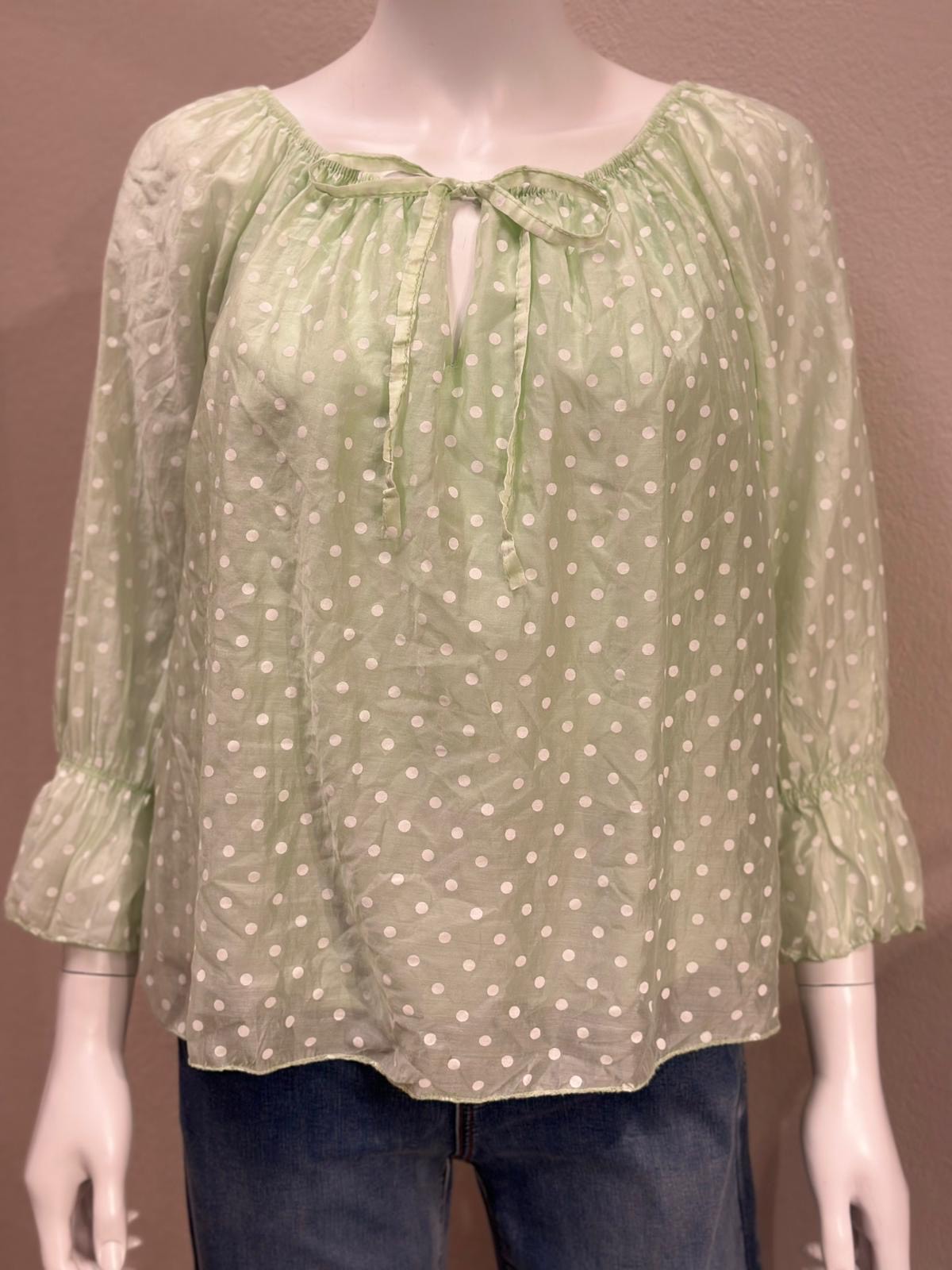 Pusero joustavalla pääntiellä, vaaleanvihreä/pallot