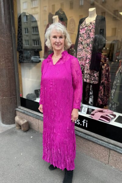 Noen juhlamekko, fuksia